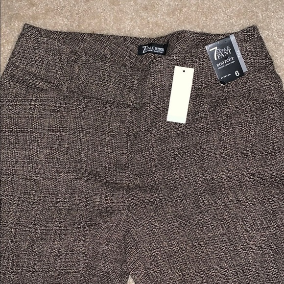 Pants - Picture 4 of 5